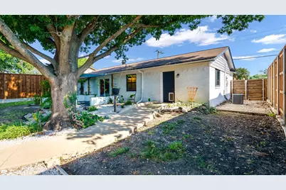 906 Pleasant Valley Road, Garland, TX 75040 - Photo 27