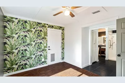 906 Pleasant Valley Road, Garland, TX 75040 - Photo 15