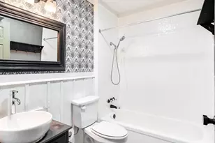 906 Pleasant Valley Rd, Garland, TX 75040 - Photo 19