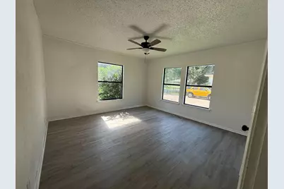 3910 Johnson Street, Greenville, TX 75401 - Photo 5