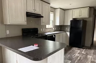 2802 Sycamore Ct, Granbury, TX 76048 - Photo 3