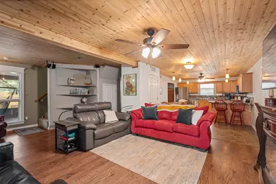 243 Autumn Wood Trail, Gun Barrel City, TX 75156 - Photo 15