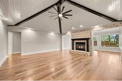2335 Los Robles Street, Grapevine, TX 76051 - Photo 3