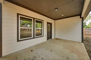 1707 Ash Crescent St, Fort Worth, TX 76104 - Photo 19