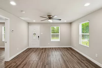 1618 Cleveland Street, Greenville, TX 75401 - Photo 3