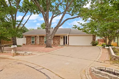 2505 Crestmoor Court, Arlington, TX 76016 - Photo 1