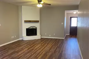 4700 Topaz Ln, Granbury, TX 76049 - Photo 3