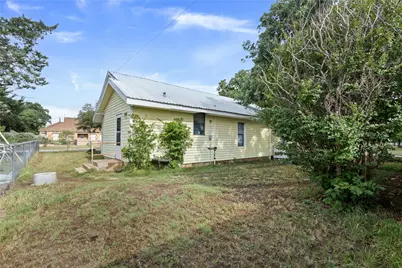 612 W Moss Street, Eastland, TX 76448 - Photo 3