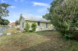 612 W Moss St, Eastland, TX 76448 - Photo 3