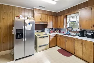 612 W Moss St, Eastland, TX 76448 - Photo 11