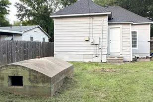 918 S Maxey St, Sherman, TX 75090 - Photo 33