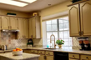 2140 Sandell Dr, Grapevine, TX 76051 - Photo 11