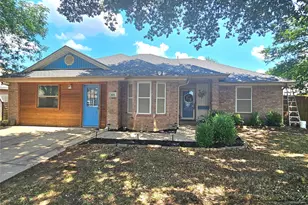 421 Arnold Ave, Burleson, TX 76028 - Photo 1