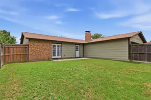2137 Village Green Dr, Garland, TX 75044 - Photo 27