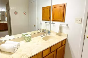 4250 Claremont Dr, Grand Prairie, TX 75052 - Photo 17