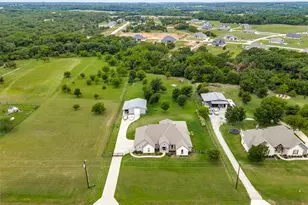 1013 Finney Dr, Weatherford, TX 76085 - Photo 3