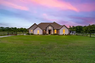1013 Finney Dr, Weatherford, TX 76085 - Photo 1