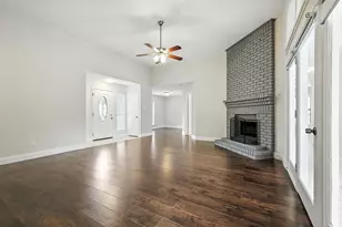 5446 Meadow Vista Ln, Garland, TX 75043 - Photo 9