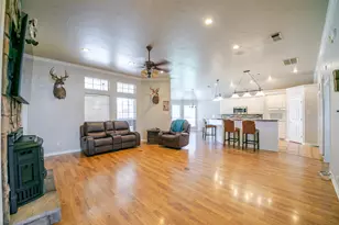 611 Fawn Trail, Tioga, TX 76271 - Photo 7
