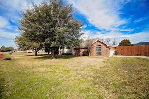 611 Fawn Trail, Tioga, TX 76271 - Photo 3