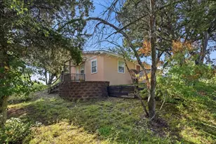 229 Canyon Dr, Whitney, TX 76692 - Photo 13