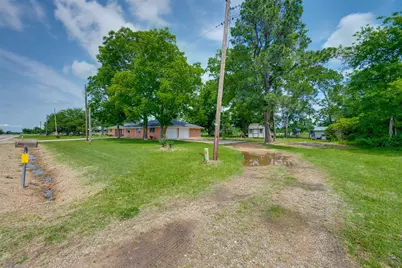 9958 Farm Road 79, Sumner, TX 75486 - Photo 15