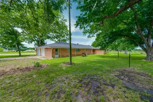 9958 Farm Road 79, Sumner, TX 75486 - Photo 17