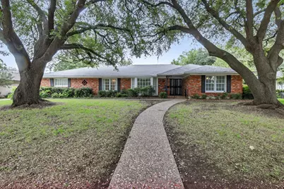 4213 Hildring Drive W, Fort Worth, TX 76109 - Photo 1