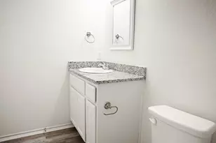 802 S 5th St, Bonham, TX 75418 - Photo 15