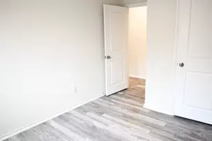 802 S 5th St, Bonham, TX 75418 - Photo 21