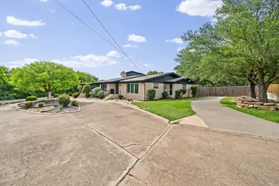 801 NW 7th Avenue, Mineral Wells, TX 76067 - Photo 3