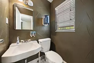 801 NW 7th Ave, Mineral Wells, TX 76067 - Photo 15