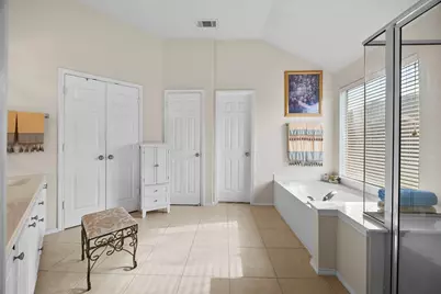 1759 Sunset Ridge Drive, Grand Prairie, TX 75050 - Photo 5