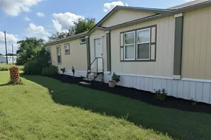 237 High Bluff Dr, Bridgeport, TX 76426 - Photo 1