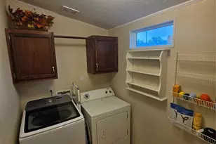 237 High Bluff Dr, Bridgeport, TX 76426 - Photo 11
