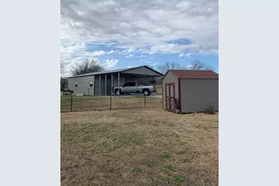 124 Carnes Court, Springtown, TX 76082 - Photo 15