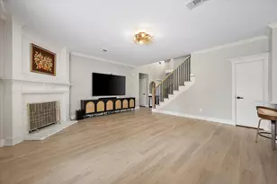 2300 Eden Green Dr, Arlington, TX 76001 - Photo 13