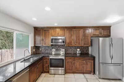 1839 Sherwood Lane, Carrollton, TX 75006 - Photo 23