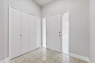 1839 Sherwood Ln, Carrollton, TX 75006 - Photo 5