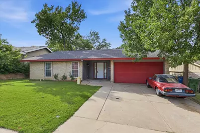 1839 Sherwood Lane, Carrollton, TX 75006 - Photo 3