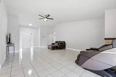 1839 Sherwood Lane, Carrollton, TX 75006 - Photo 7