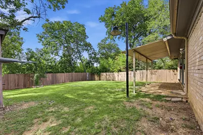 1839 Sherwood Lane, Carrollton, TX 75006 - Photo 37