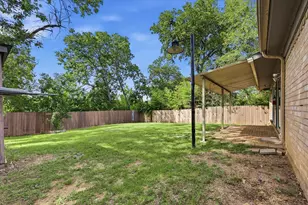 1839 Sherwood Ln, Carrollton, TX 75006 - Photo 37