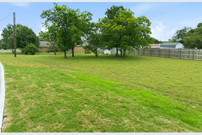 401 Briarfield Street, Hewitt, TX 76643 - Photo 25