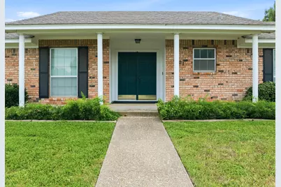401 Briarfield Street, Hewitt, TX 76643 - Photo 3