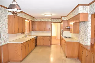 9944 Greenfield Dr, Dallas, TX 75238 - Photo 7