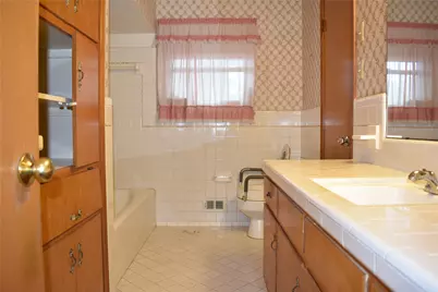 9944 Greenfield Drive, Dallas, TX 75238 - Photo 11