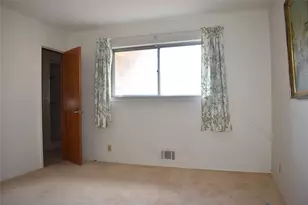 9944 Greenfield Dr, Dallas, TX 75238 - Photo 13