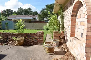 9944 Greenfield Dr, Dallas, TX 75238 - Photo 21