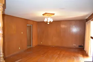 9944 Greenfield Dr, Dallas, TX 75238 - Photo 9